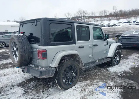 2023 Jeep Wrangler 4Xe Sahara 4X4 z USA, uszkodzony, nr VIN 1C4JJXP64PW695949